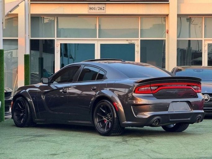 Used Dodge Charger Hellcat VII (LD) Facelift, 6.2 l, 2022 in Sharjah by Noor Al Seyoh Used Cars, Silver color. GCC Specs | AUTO.AE