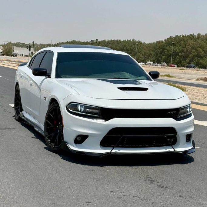 Used Dodge Charger SRT VII (LD) Facelift, 6.4 l, 2018 in Sharjah by Sarmad Cars, Silver color. Other | AUTO.AE