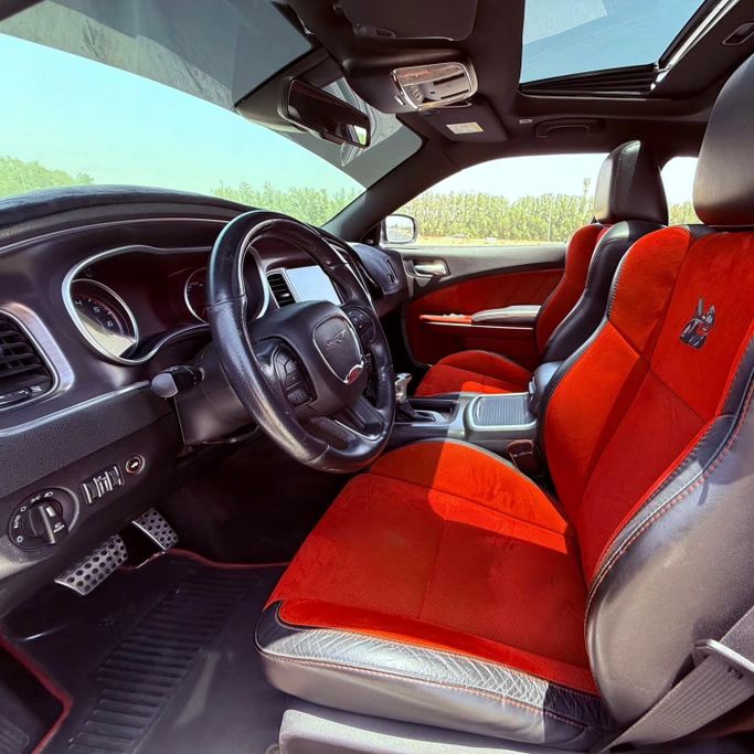 Used Dodge Charger SRT VII (LD) Facelift, 6.4 l, 2018 in Sharjah by Sarmad Cars, Silver color. Other | AUTO.AE