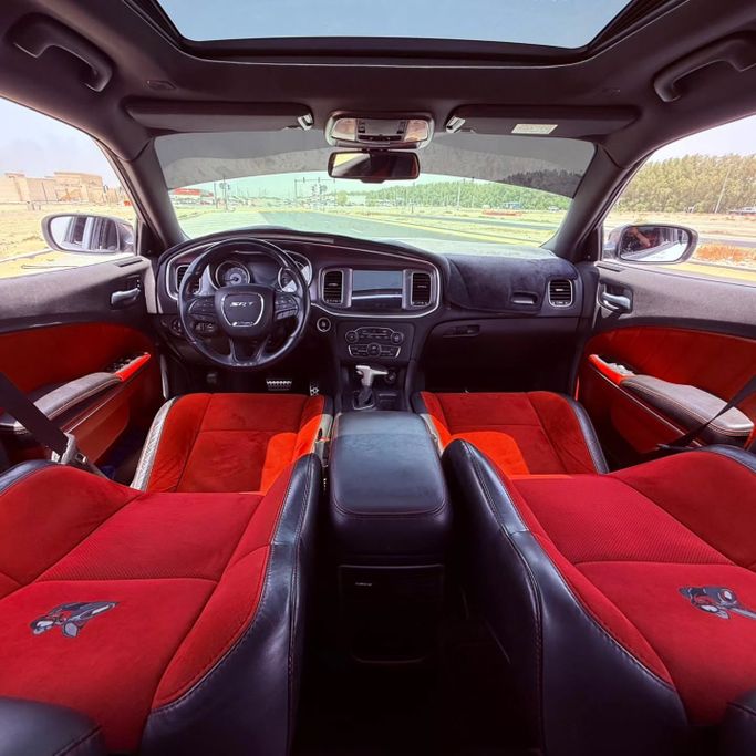 Used Dodge Charger SRT VII (LD) Facelift, 6.4 l, 2018 in Sharjah by Sarmad Cars, Silver color. Other | AUTO.AE