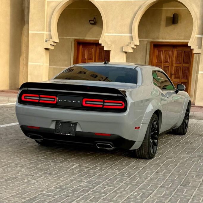Подержанный Dodge Charger R_T VII (LD) Рестайлинг, 5.7 л, 2021 в Шардже от Sarmad Cars Серый цвет. Other | AUTO.AE