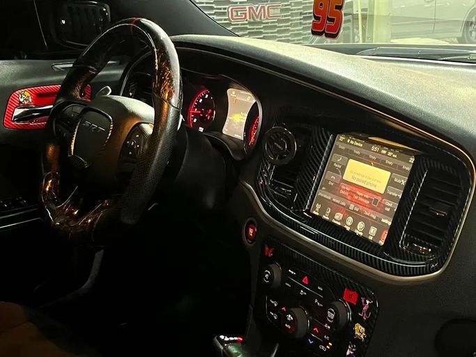 Подержанный Dodge Charger Hellcat VII (LD) Рестайлинг, 6.2 л, 2016 в ОАЭ, Шарджа от Rebou Alfakhama Красный цвет. GCC | AUTO.AE | Объявление #295826 — фото 15 из 16