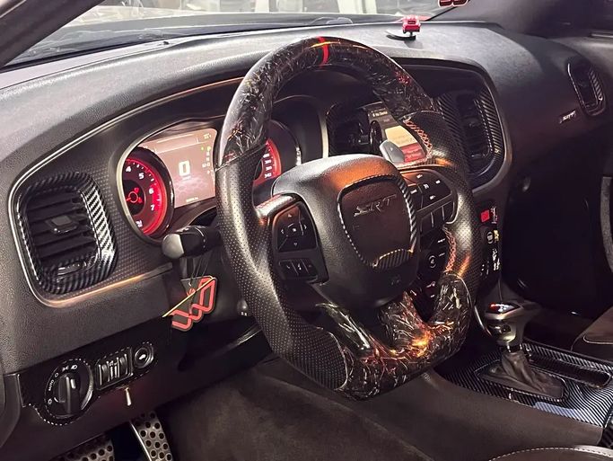Подержанный Dodge Charger Hellcat VII (LD) Рестайлинг, 6.2 л, 2016 в ОАЭ, Шарджа от Rebou Alfakhama Красный цвет. GCC | AUTO.AE | Объявление #295826 — фото 10 из 16