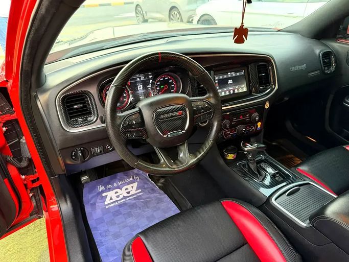 مستعملة Dodge Charger SXT عملية فيس ليفت السابع (LD)، 3.6 لتر، 2019 في الإمارات، الشارقة من Rebou Alfakhama، اللون برتقالي. المواصفات الأمريكية | AUTO.AE | إعلان #295835 — صورة 10 من 14