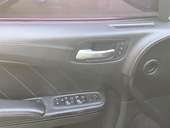 Подержанный Dodge Charger SRT VII (LD) Рестайлинг, 6.4 л, 2019 в ОАЭ, Шарджа от Rebou Alfakhama Пурпурный цвет. Американская | AUTO.AE | Объявление #295843 — фото 12 из 16