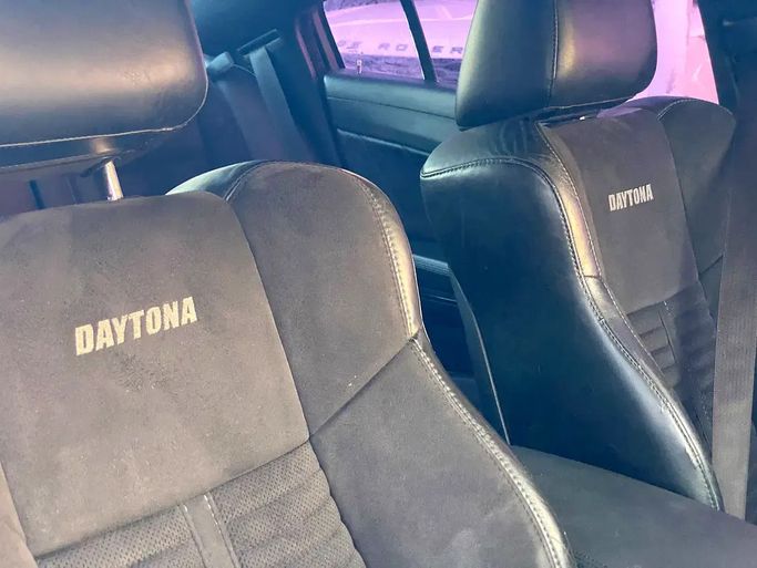 Подержанный Dodge Charger SRT VII (LD) Рестайлинг, 6.4 л, 2019 в ОАЭ, Шарджа от Rebou Alfakhama Пурпурный цвет. Американская | AUTO.AE | Объявление #295843 — фото 14 из 16
