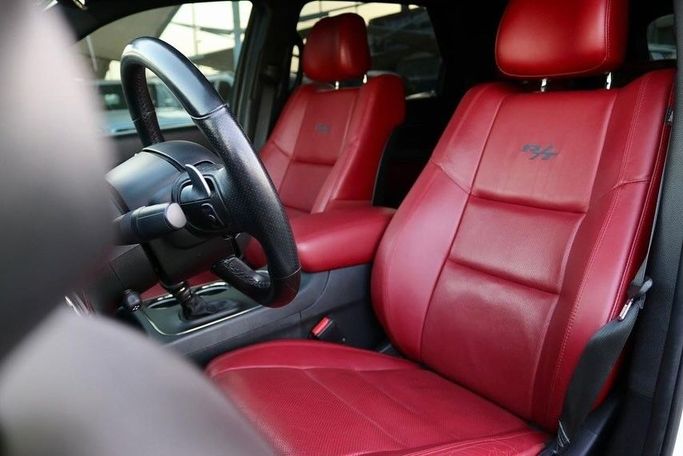 Подержанный Dodge Durango III Рестайлинг, 5.7 л, 2018 в Шардже от Al Bake Used Cars Белый цвет.  | AUTO.AE