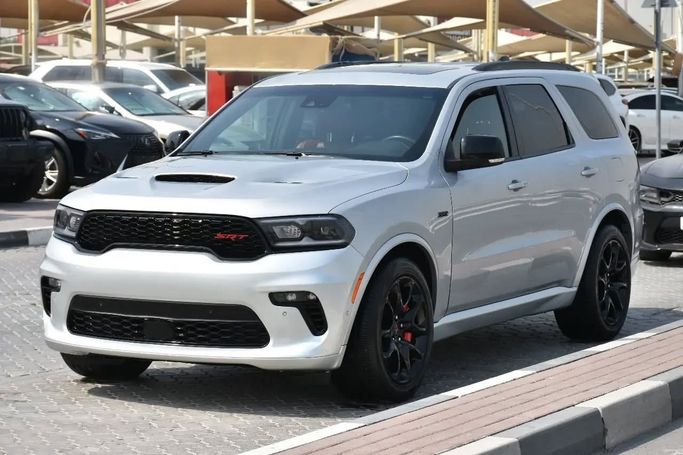 Подержанный Dodge Durango III Рестайлинг 2, 5.7 л, 2023 в Шардже от Alfaris Used Cars Серебристый цвет. Other | AUTO.AE