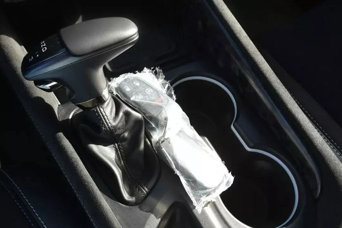 Подержанный Dodge Durango III Рестайлинг 2, 5.7 л, 2022 в Шардже от Alfaris Used Cars Серый цвет. Other | AUTO.AE