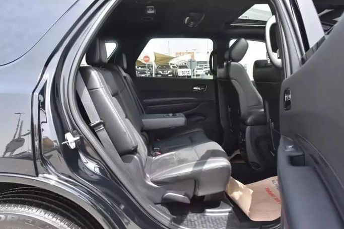 Подержанный Dodge Durango III Рестайлинг 2, 3.6 л, 2021 в Шардже от Alfaris Used Cars Черный цвет. Other | AUTO.AE