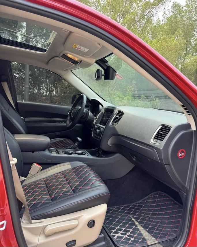 Used Dodge Durango III Facelift, 3.6 l, 2018 in UAE, Sharjah by Najm Al Shimal Used Cars trd., Red color. GCC Specs | AUTO.AE | Listing #295993 — photo 12 of 14