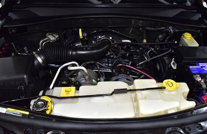 Used Dodge Nitro, 3.7 l, 2009 in Sharjah by Honey Gidosha Used Cars Tr., Black color.  | AUTO.AE