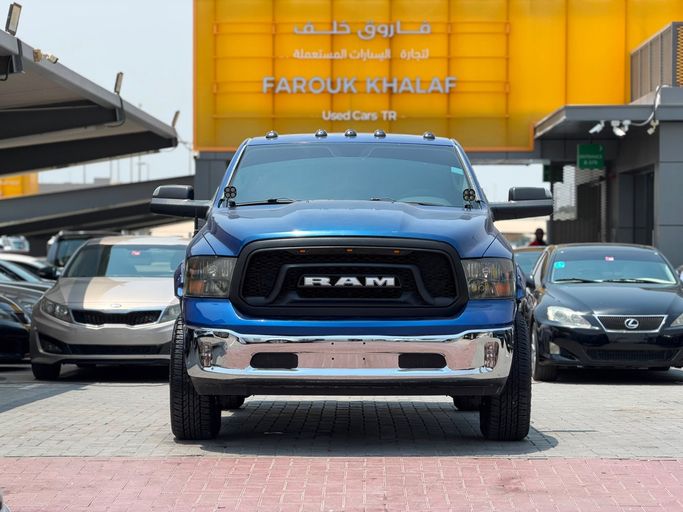 مستعملة Dodge RAM IV (DS/DJ), 5.7 l, 2016 في في الإمارات, الشارقة من FAROUK KHALAF، اللون أزرق. مواصفات الخليج | AUTO.AE | إعلان #264548