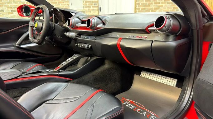 Подержанный Ferrari 812 GTS, 6.5 л, 2022 в ОАЭ, Шарджа от Speedcars Красный цвет. GCC | AUTO.AE | Объявление #295662 — фото 12 из 13