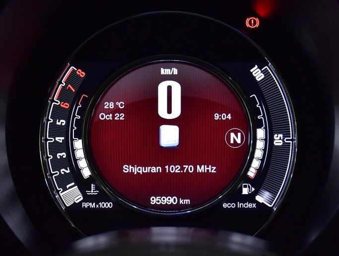 Подержанный Fiat 500 II Рестайлинг, 1.4 л, 2019 в Шардже от Honey Gidosha Used Cars Tr. Красный цвет.  | AUTO.AE