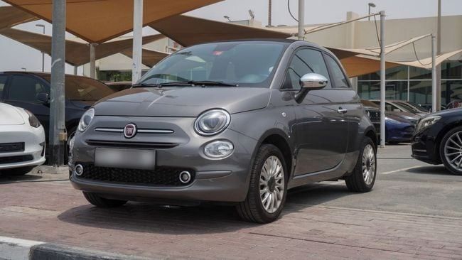 Подержанный Fiat 500 II Рестайлинг, 1.4 л, 2023 в Шардже от Alnujoom Al Malakiah Used Cars Серый цвет. GCC | AUTO.AE