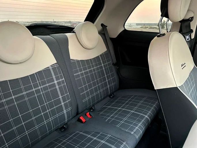 Подержанный Fiat 500 III, 2020 в Шардже от Al Ahd Used Cars Черный цвет. GCC | AUTO.AE