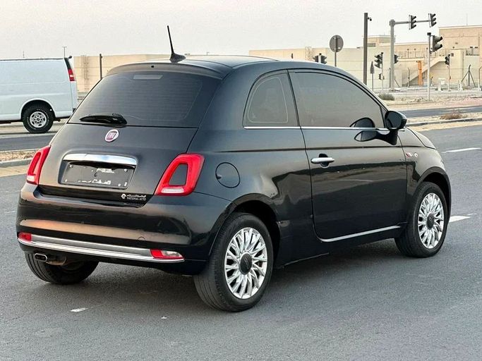 Подержанный Fiat 500 III, 2020 в Шардже от Al Ahd Used Cars Черный цвет. GCC | AUTO.AE