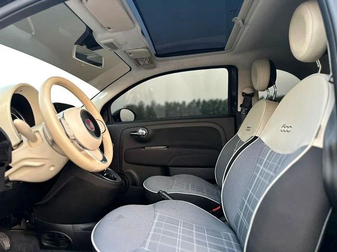 Подержанный Fiat 500 III, 2020 в Шардже от Al Ahd Used Cars Черный цвет. GCC | AUTO.AE