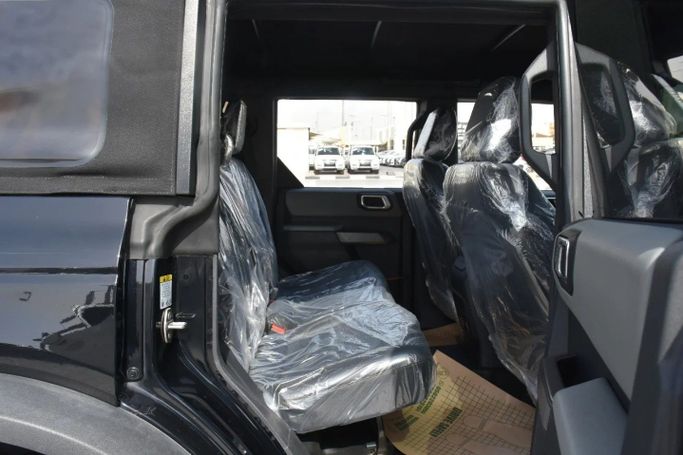 Подержанный Ford Bronco VI, 2.3 л, 2021 в Шардже от Alfaris Used Cars Черный цвет. Other | AUTO.AE