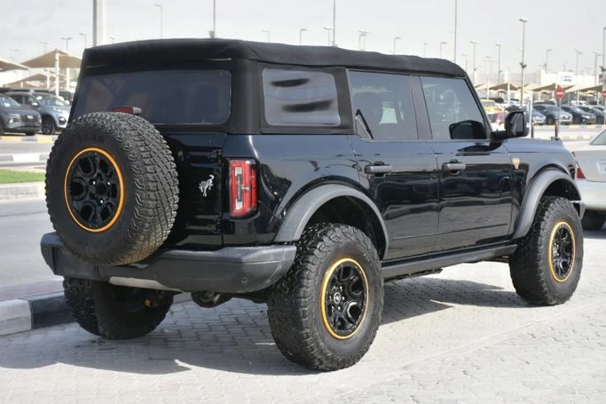 Подержанный Ford Bronco VI, 2.3 л, 2021 в Шардже от Alfaris Used Cars Черный цвет. Other | AUTO.AE