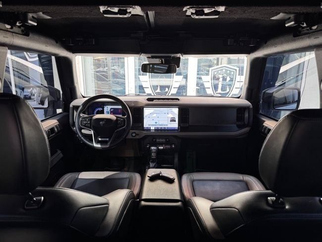 Подержанный Ford Bronco VI, 2.7 л, 2021 в Шардже от Berlin Used Cars Белый цвет. GCC | AUTO.AE