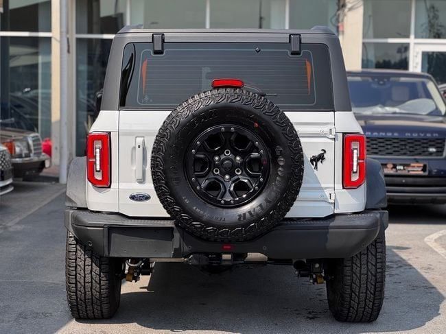 Подержанный Ford Bronco VI, 2.7 л, 2021 в Шардже от Berlin Used Cars Белый цвет. GCC | AUTO.AE