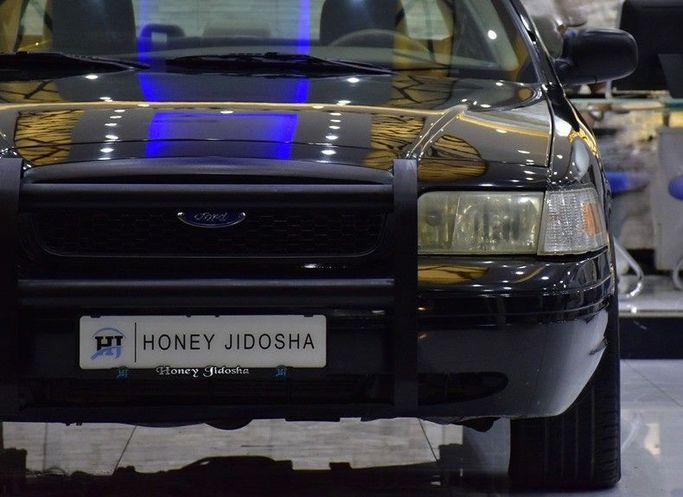 Подержанный Ford Crown Victoria II, 4.6 л, 2011 в Шардже от Honey Gidosha Used Cars Tr. Черный цвет.  | AUTO.AE