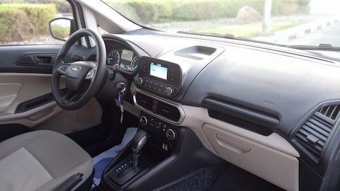 Подержанный Ford EcoSport II Рестайлинг, 2.0 л, 2019 в Шардже от Ryno Cars Белый цвет. GCC | AUTO.AE