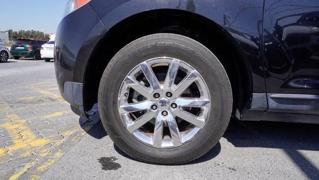 Used Ford Edge I Facelift, 3.5 l, 2012 in Sharjah by Alnujoom Al Malakiah Used Cars, Black color. GCC Specs | AUTO.AE