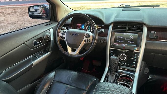 Used Ford Edge I Facelift, 3.5 l, 2013 in Sharjah by Halla Cars, Golden color. GCC Specs | AUTO.AE