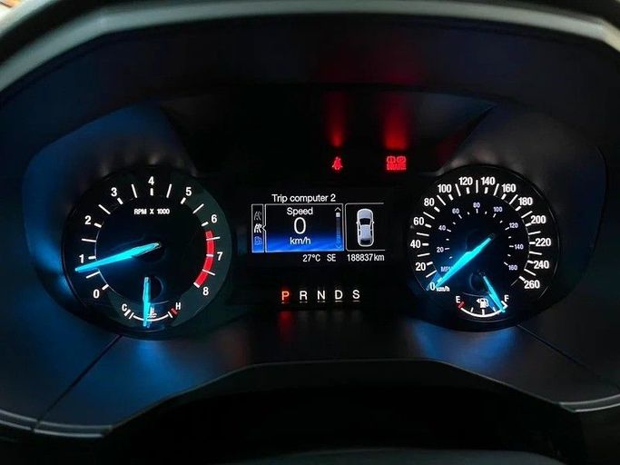 Подержанный Ford Edge II, 2.0 л, 2016 в Шардже от Al Ahd Used Cars Коричневый цвет. GCC | AUTO.AE