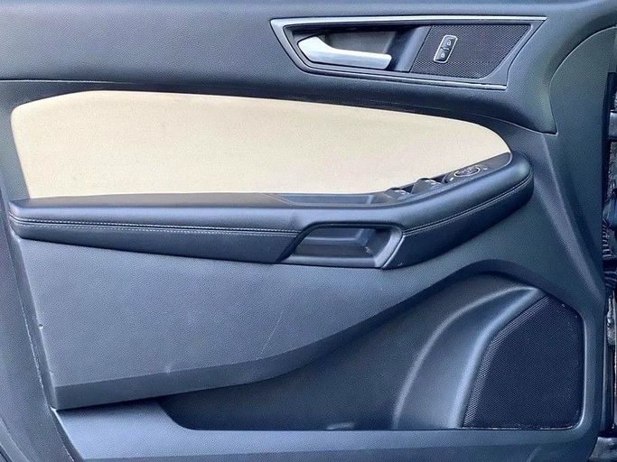 Подержанный Ford Edge II, 2.0 л, 2016 в Шардже от Al Ahd Used Cars Коричневый цвет. GCC | AUTO.AE