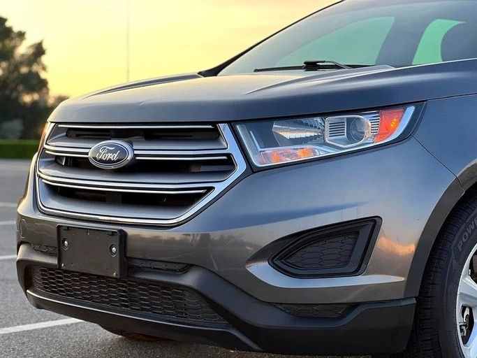 Подержанный Ford Edge II, 2.0 л, 2016 в Шардже от Al Ahd Used Cars Коричневый цвет. GCC | AUTO.AE