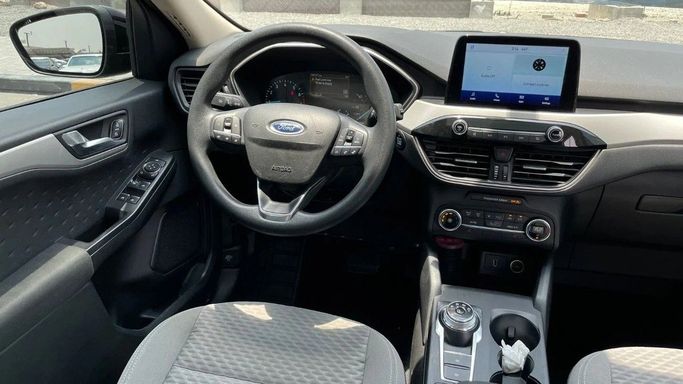 Подержанный Ford Escape IV, 1.5 л, 2020 в Шардже от Halla Cars Черный цвет. Американская | AUTO.AE