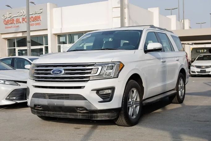 Подержанный Ford Expedition IV, 3.5 л, 2019 в Шардже от Qasr Al Furqan Used Cars Белый цвет. GCC | AUTO.AE