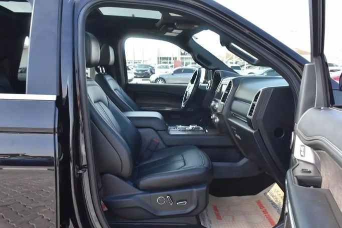 Used Ford Expedition IV, 3.5 l, 2021 in Sharjah by Alfaris Used Cars, Black color. Other | AUTO.AE