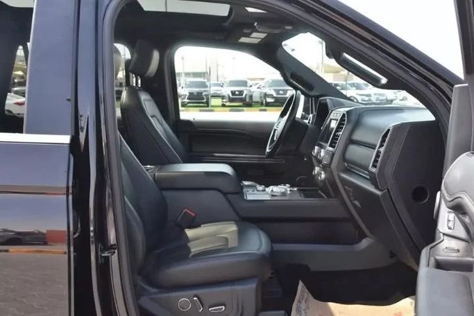 Used Ford Expedition IV, 3.5 l, 2020 in Sharjah by Alfaris Used Cars, Black color. Other | AUTO.AE