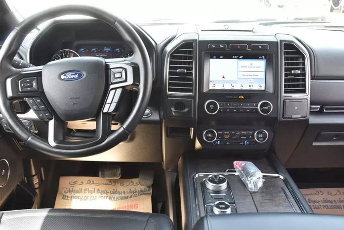 Подержанный Ford Expedition IV, 3.5 л, 2019 в Шардже от Alfaris Used Cars Черный цвет. Other | AUTO.AE
