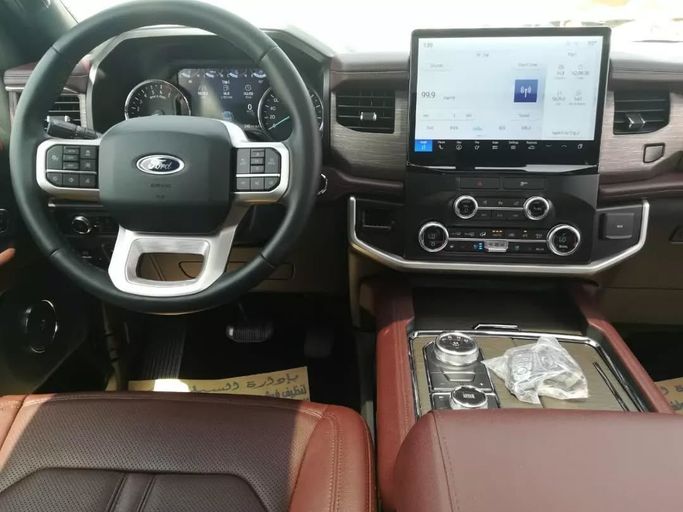 Подержанный Ford Expedition IV Рестайлинг, 3.5 л, 2022 в Шардже от Alfaris Used Cars Черный цвет. Other | AUTO.AE