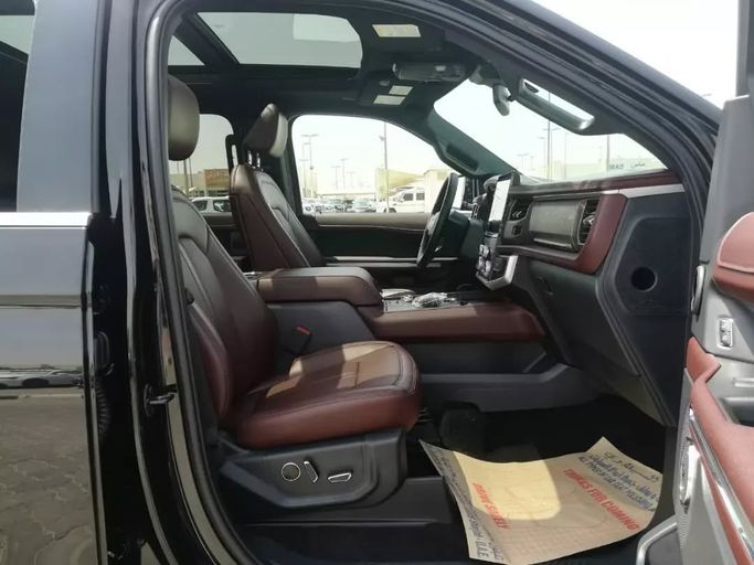 Подержанный Ford Expedition IV Рестайлинг, 3.5 л, 2022 в Шардже от Alfaris Used Cars Черный цвет. Other | AUTO.AE