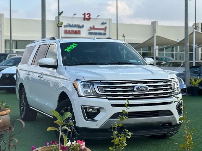 Used Ford Expedition IV Facelift, 3.5 l, 2021 in Sharjah by Badar Used Cars, White color.  | AUTO.AE