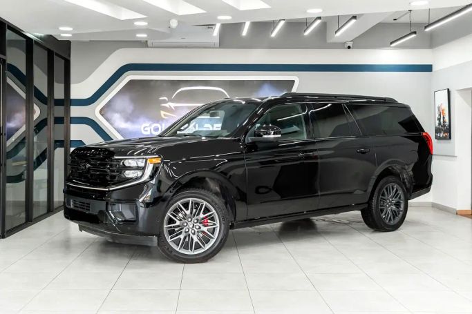 Новый Ford Expedition V, 3.5 л, 2025 в Шардже от Golden Desert Used Car Черный цвет.  | AUTO.AE | Объявление #263088