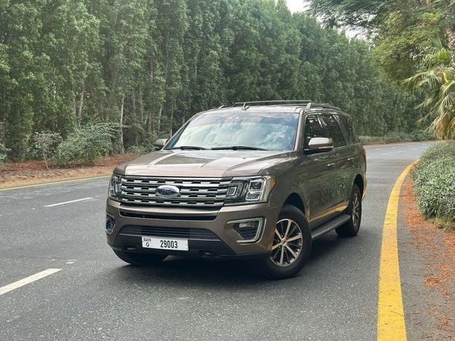 Подержанный ⁦Ford Expedition IV, 3.5 л, 2018⁩ в ОАЭ, Шарджа от AL TAWEEL MOTORS Золотистый цвет. Американская | AUTO.AE | Объявление #288589