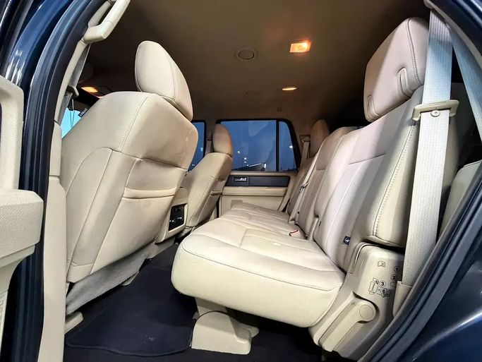 Used Ford Expedition III Facelift, 3.5 l, 2015 in UAE, Sharjah by Rebou Alfakhama, Black color. GCC Specs | AUTO.AE | Listing #295845 — photo 14 of 14