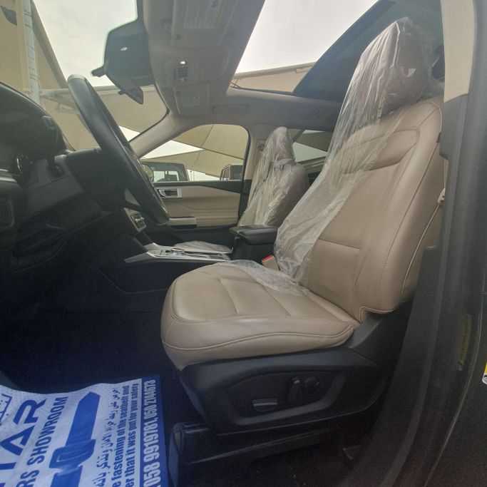 مستعملة Ford Explorer سادساً, 2.3 l, 2021 في في الشارقة من Ishtar Used Cars، اللون أخضر. المواصفات الأمريكية | AUTO.AE