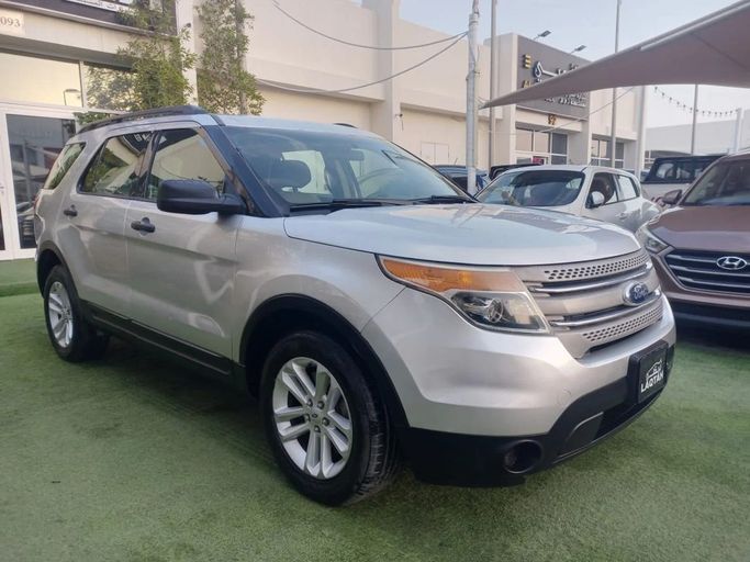 مستعملة Ford Explorer V, 3.5 l, 2014 في في الشارقة من Laqtah Used Cars، اللون فضي. مواصفات الخليج | AUTO.AE | إعلان #272731