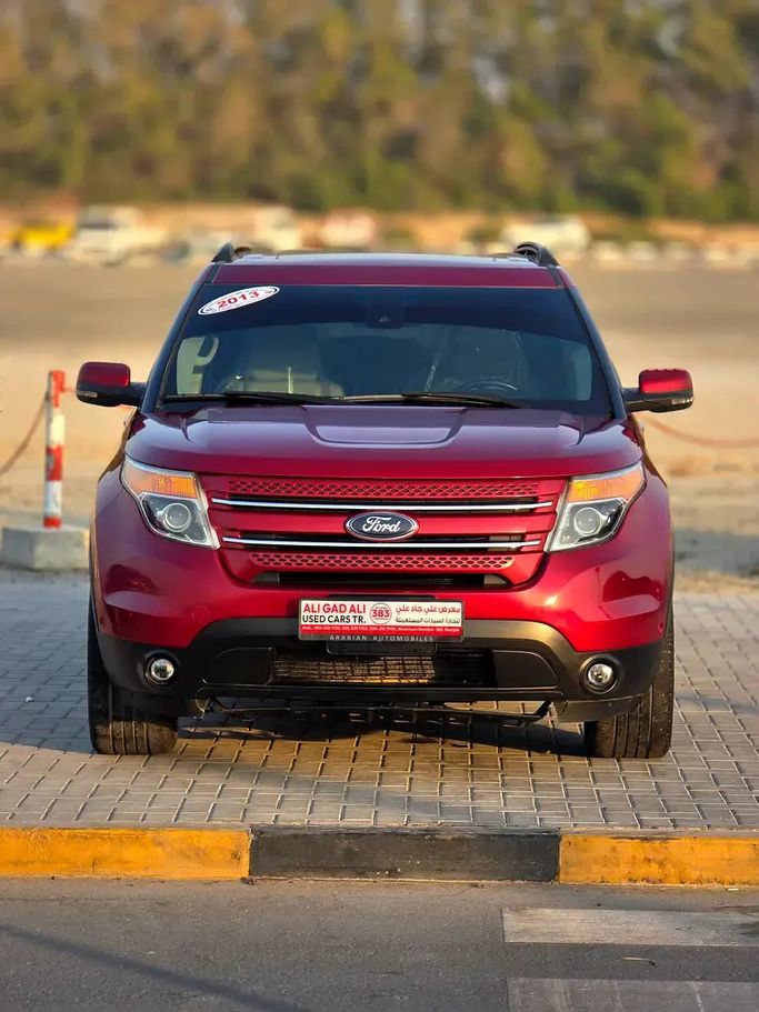 مستعملة ⁦Ford Explorer V، 3.5 l، 2013⁩ في في الإمارات, الشارقة من Ali Gad Ali Used Cars، اللون أحمر. مواصفات الخليج | AUTO.AE | إعلان #291377