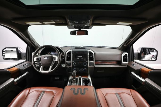 Used Ford F-150 XIII Facelift, 3.5 l, 2018 in Sharjah by Al Qassem Cars Trading, White color. American Specs | AUTO.AE