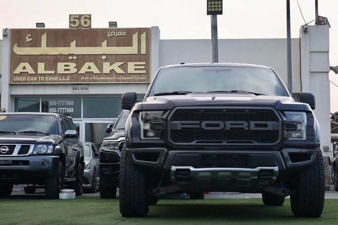 Подержанный Ford F-150 XIII, 3.5 л, 2018 в Шардже от Al Bake Used Cars Серый цвет.  | AUTO.AE